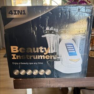 4IN1 Beauty Instrument - White